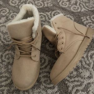 Suede boots